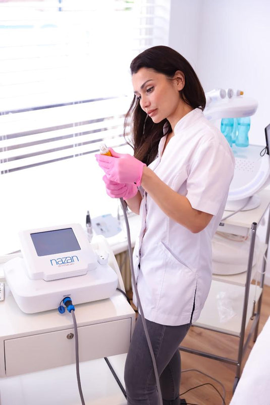 "Professionele Laserbehandelingen voor een Gladde Huid: Maak Nu een Afspraak"